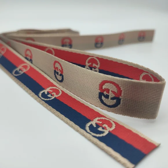 Authentic GUCCI 4 (Four) Yds Continuous Web Ribbon 3/4" Red Navy Interlocking G - Picture 2 of 4